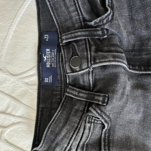 Hollister Co. Women's Black Shorts - Picture 2 of 2